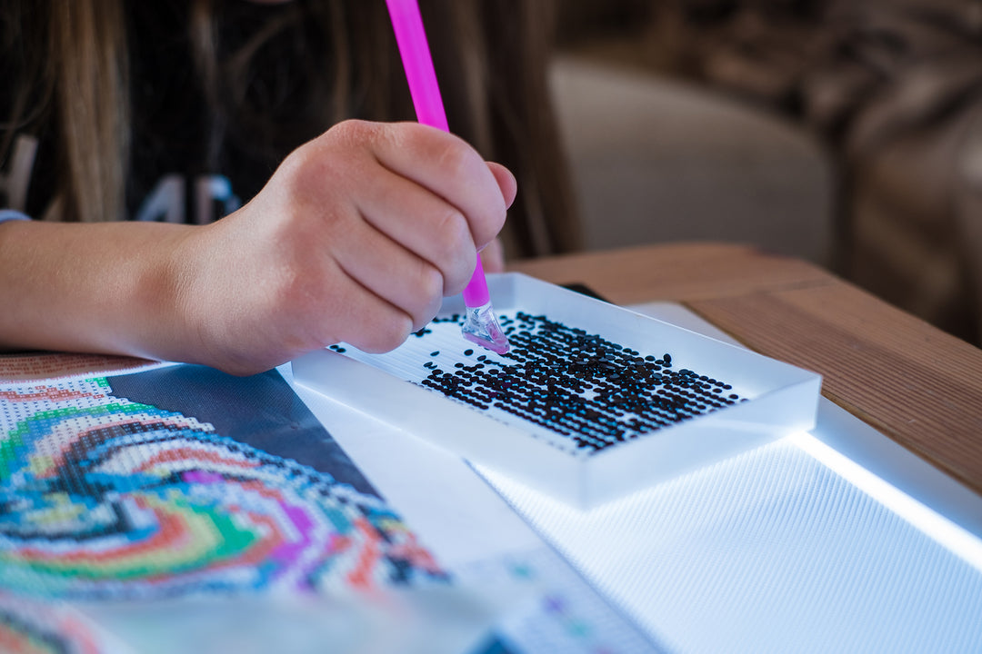 What Does a Light Pad Do for Diamond Painting?
