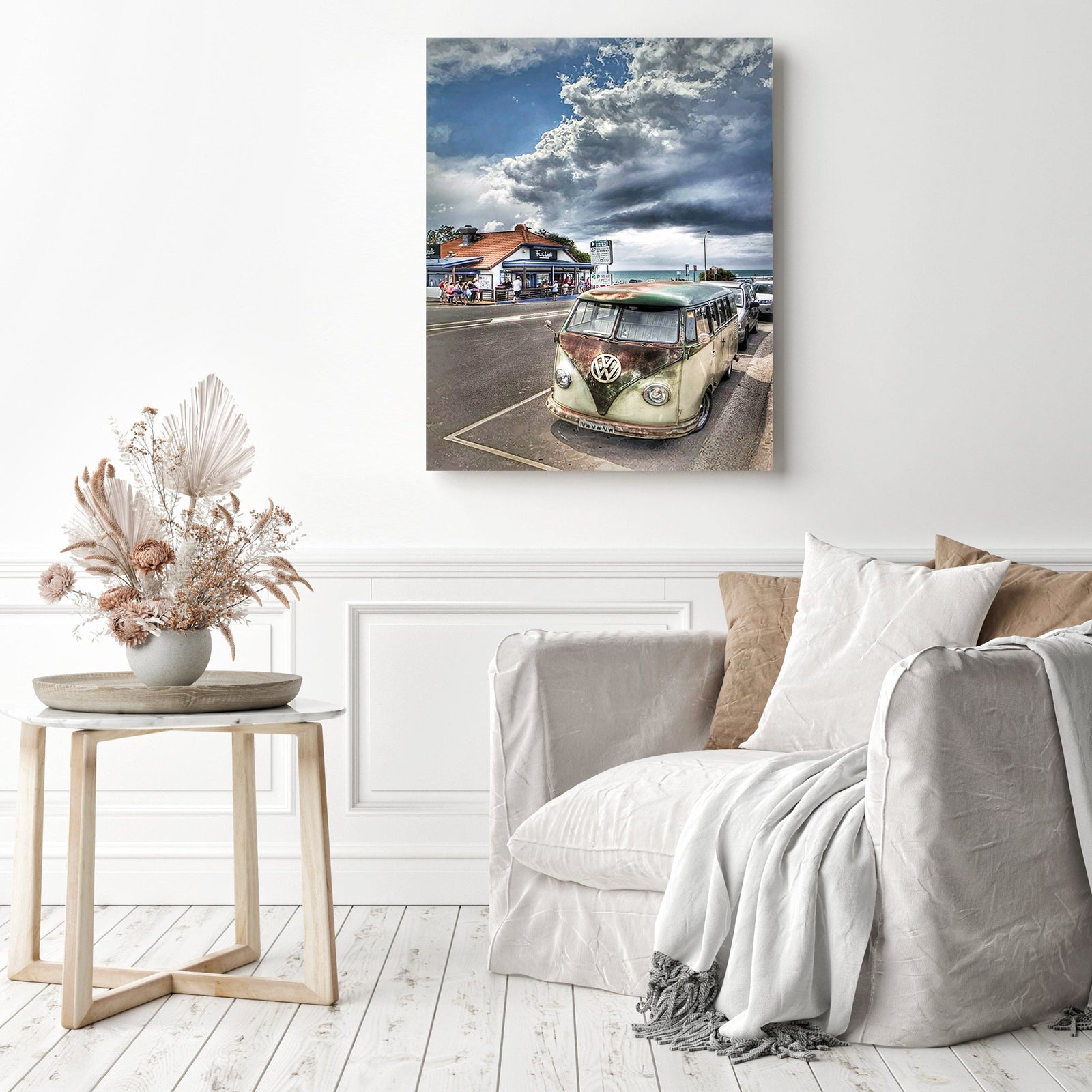 Volkswagen Old Bus | Diamond Painting Displayed as Home Decor