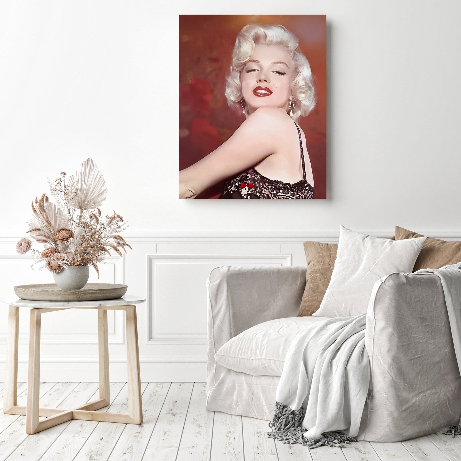 Marilyn Monroe Smile | Diamond Painting Displayed as Home Decor