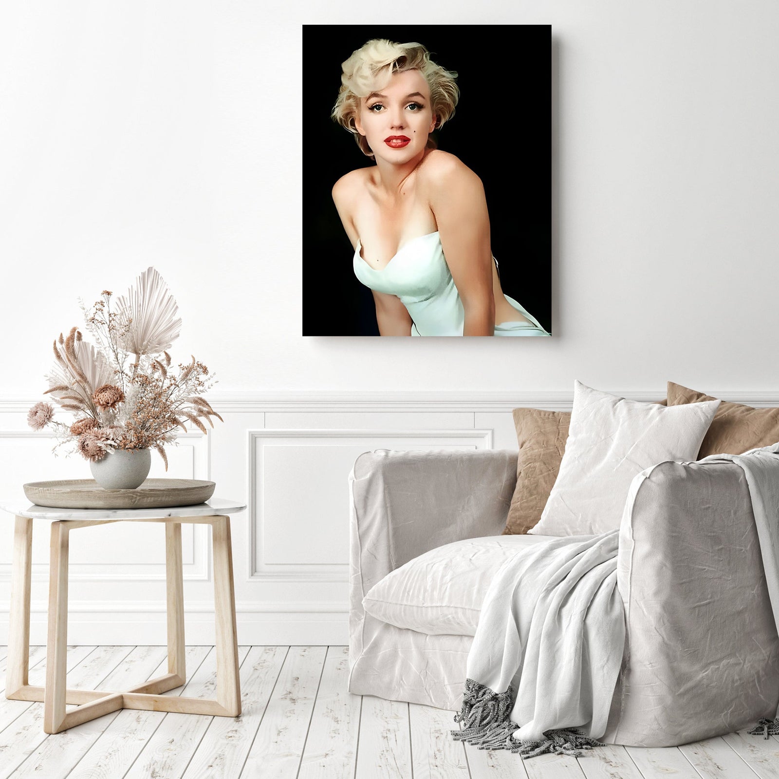 Marilyn Monroe Timeless Beauty | Diamond Painting Displayed as Home Decor