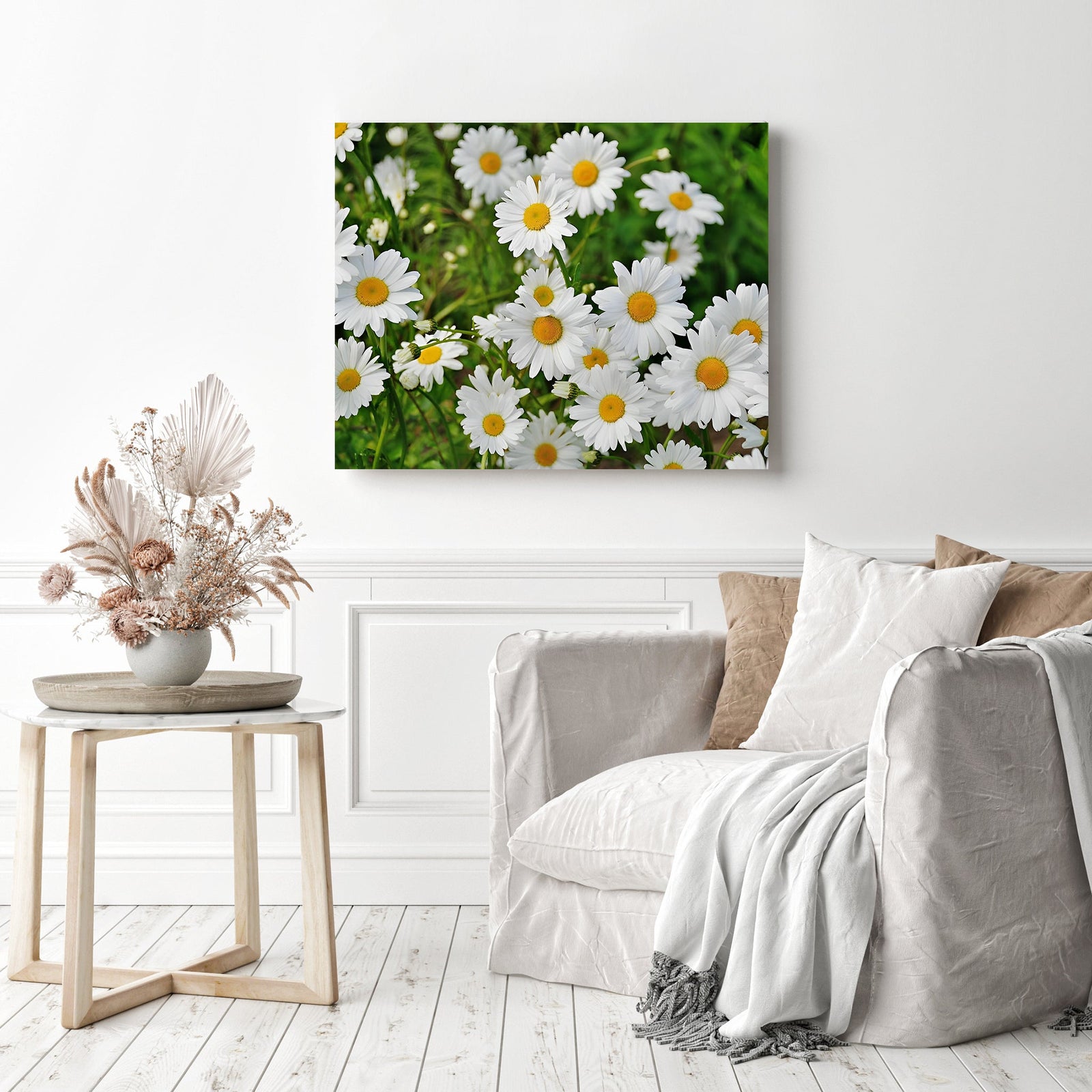 Little Daisies | Diamond Painting Displayed as Home Decor