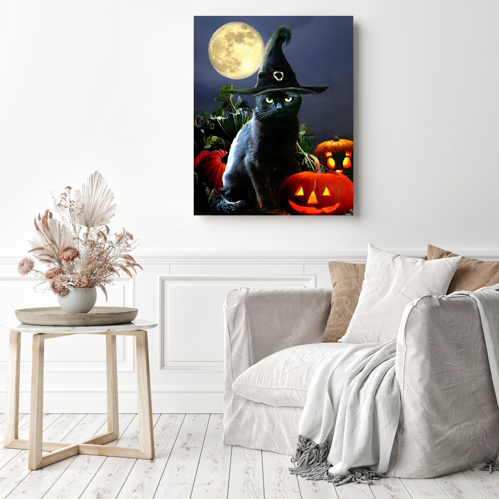 Black Halloween Cat | Diamond Painting Displayed as Home Decor