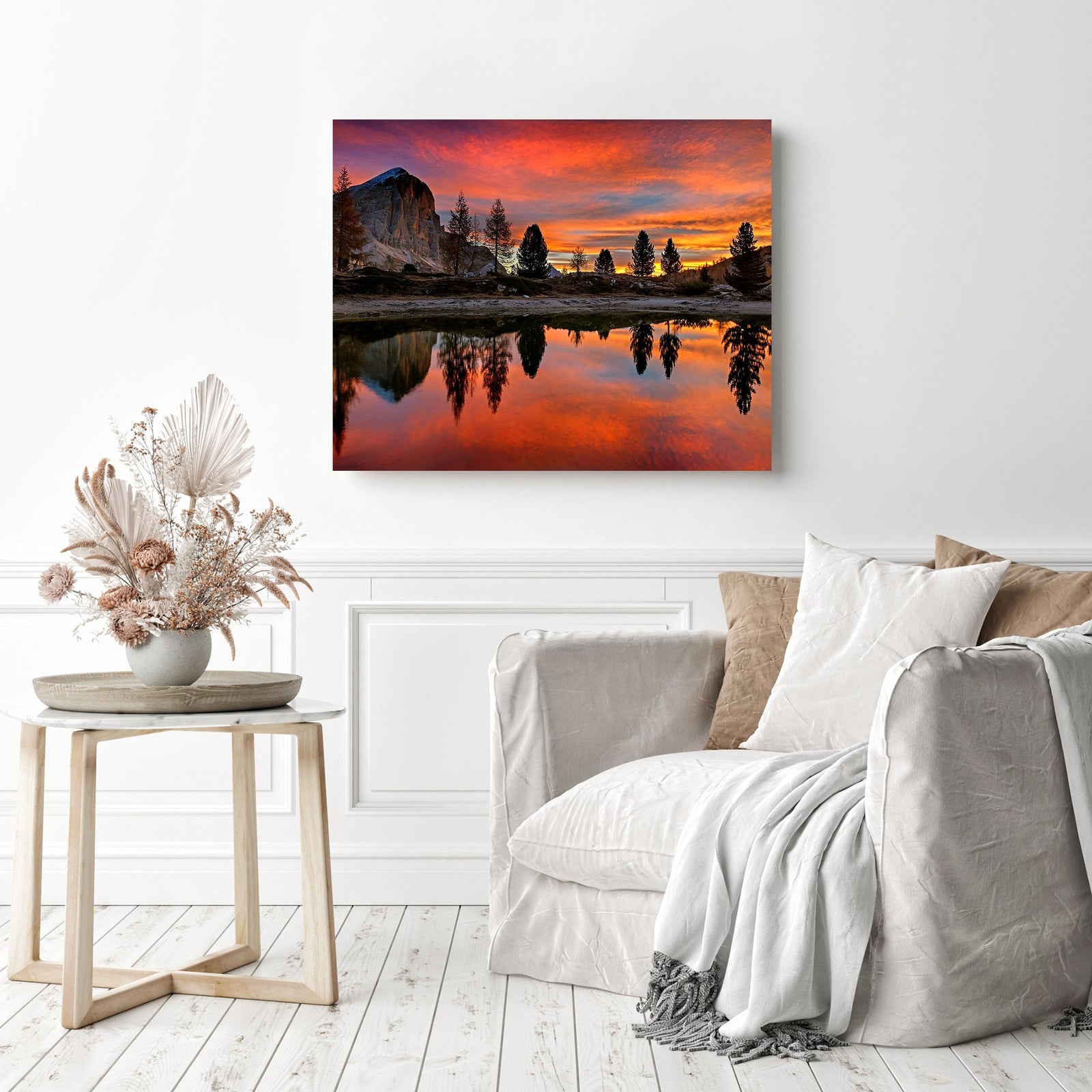 Dawn | Diamond Painting Displayed as Home Decor