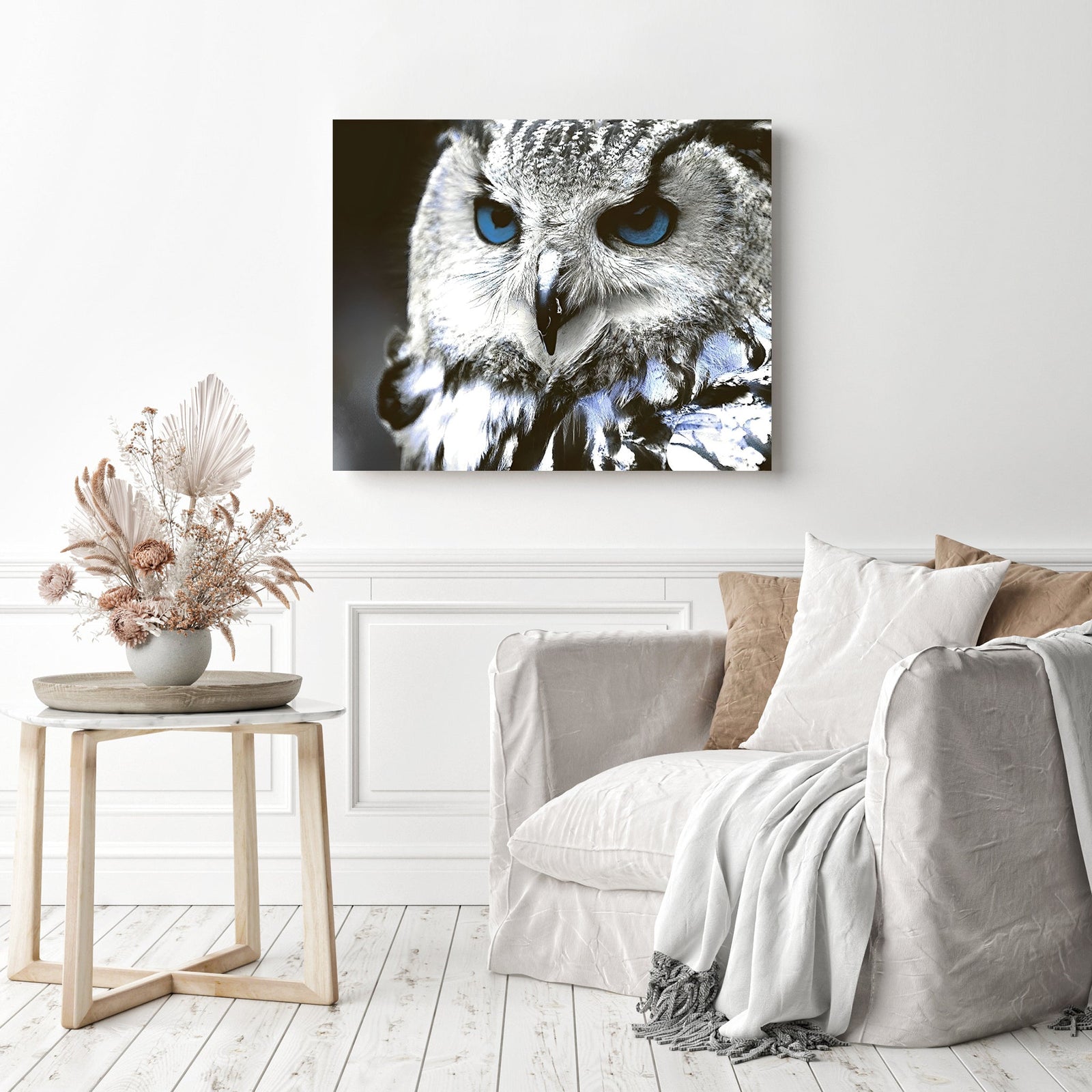 Snow Owl Close-up | Diamond Painting Displayed as Home Decor