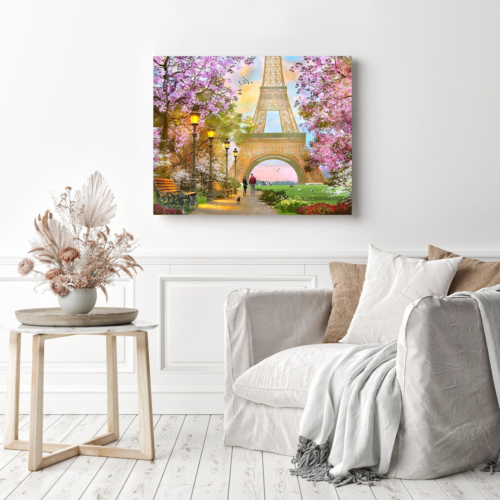 Romantic Eiffel Tower | Diamond Painting Displayed as Home Decor