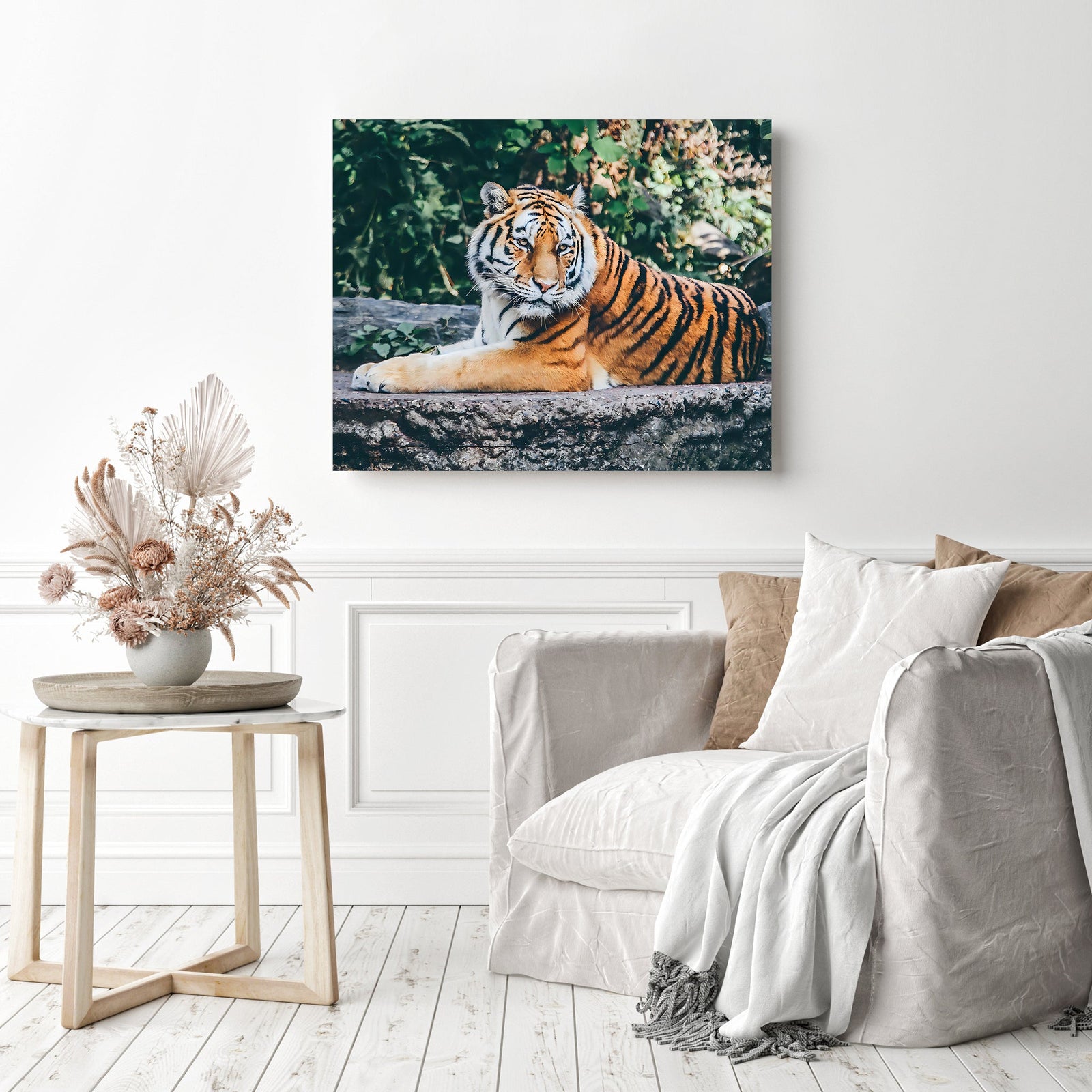 Resting Tiger | Diamond Painting Displayed as Home Decor