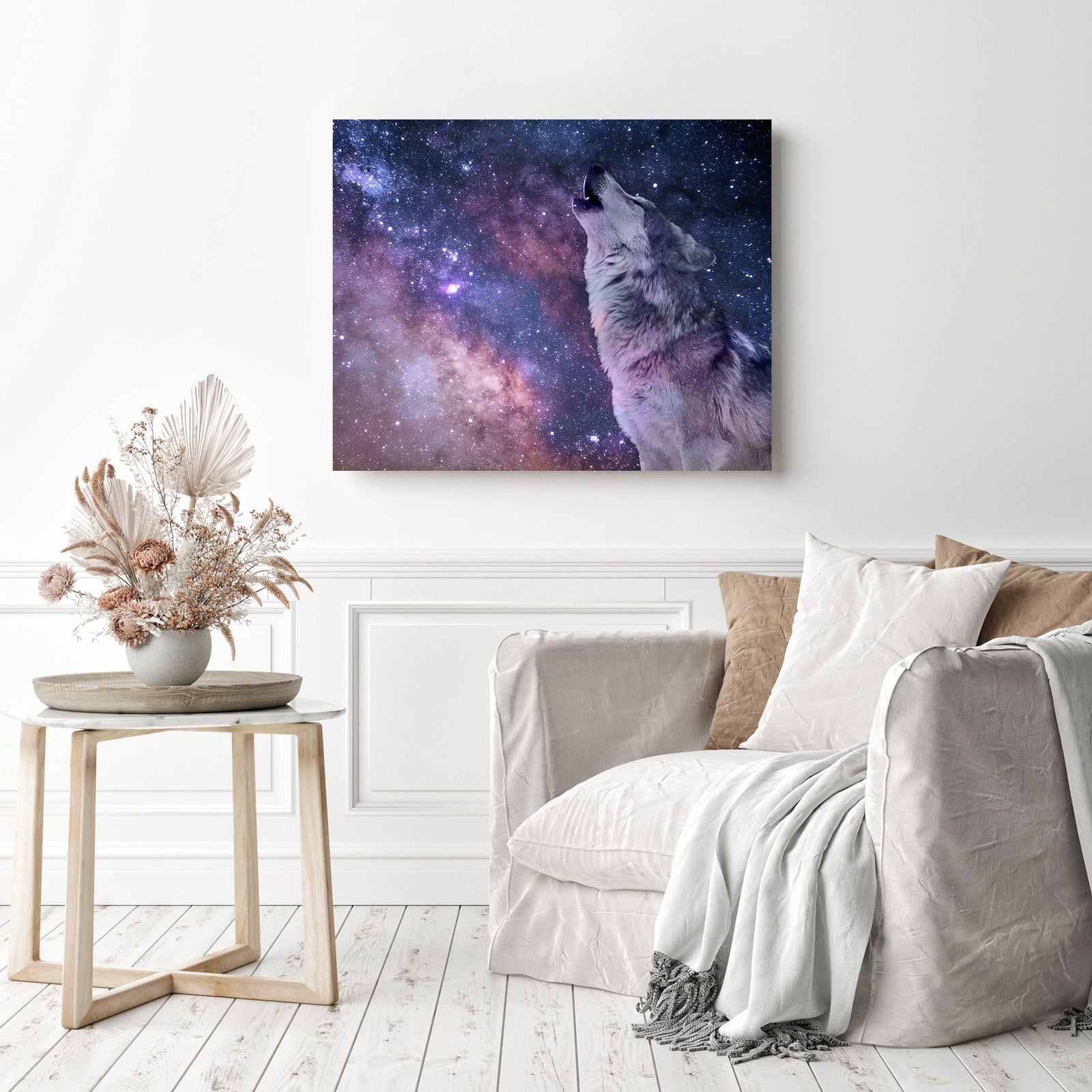 Wolf Under the Stars | Diamond Painting Displayed as Home Decor