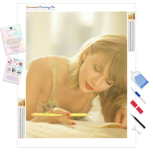 Taylor Swift Composing | Diamond Painting