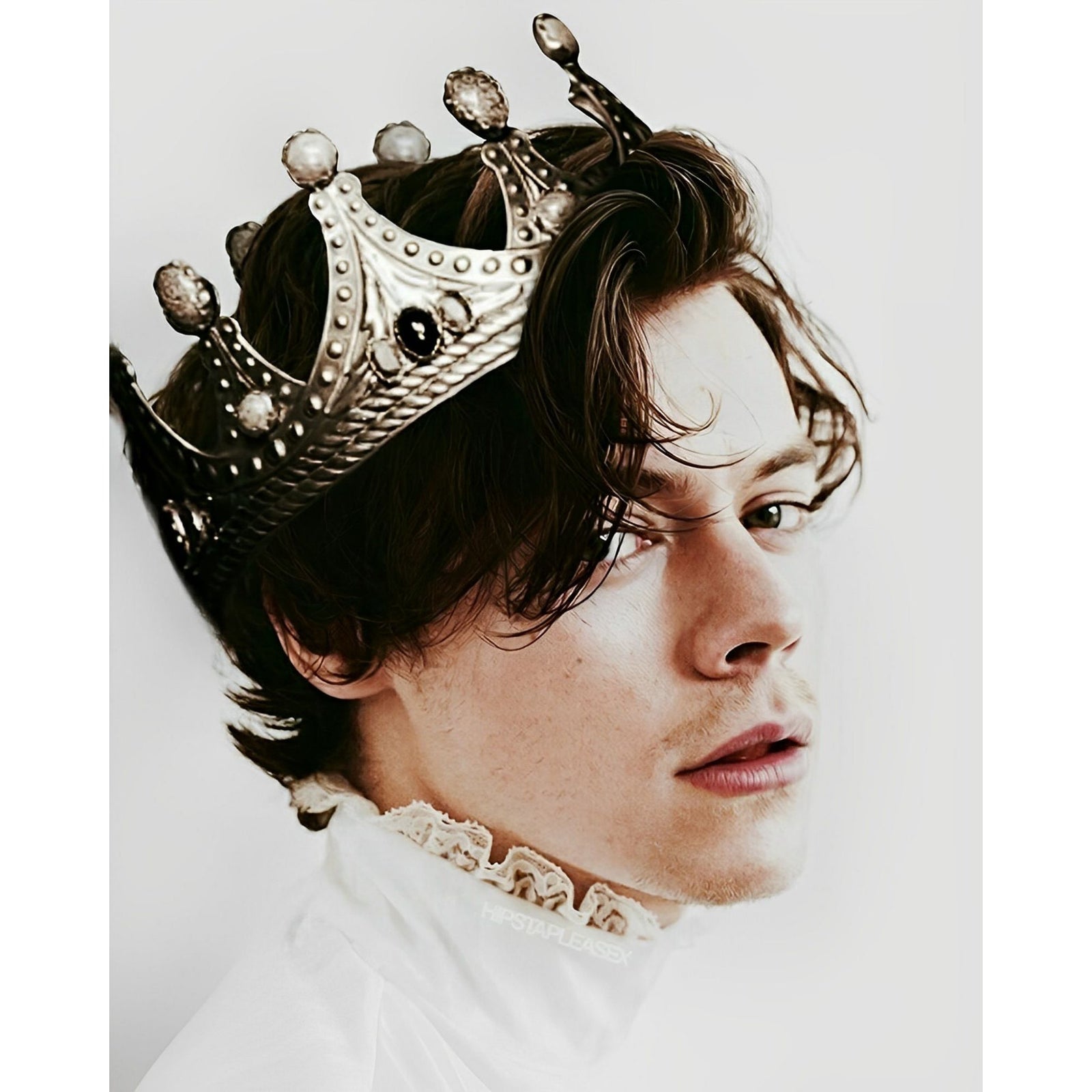 Harry Styles with Crown | Diamond Painting Design - Full Drill Diamond Art with 5d Square or Round Diamonds - AB Drills Available