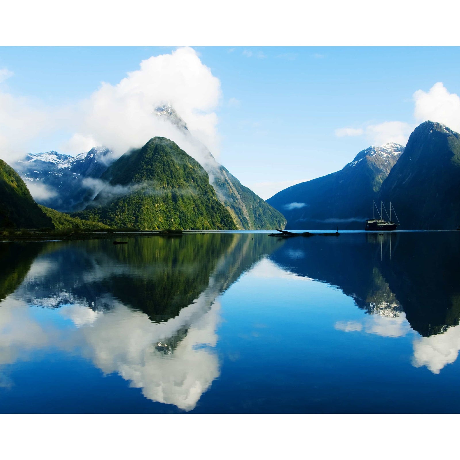 Milford Sound | Diamond Painting Design - Full Drill Diamond Art with 5d Square or Round Diamonds - AB Drills Available