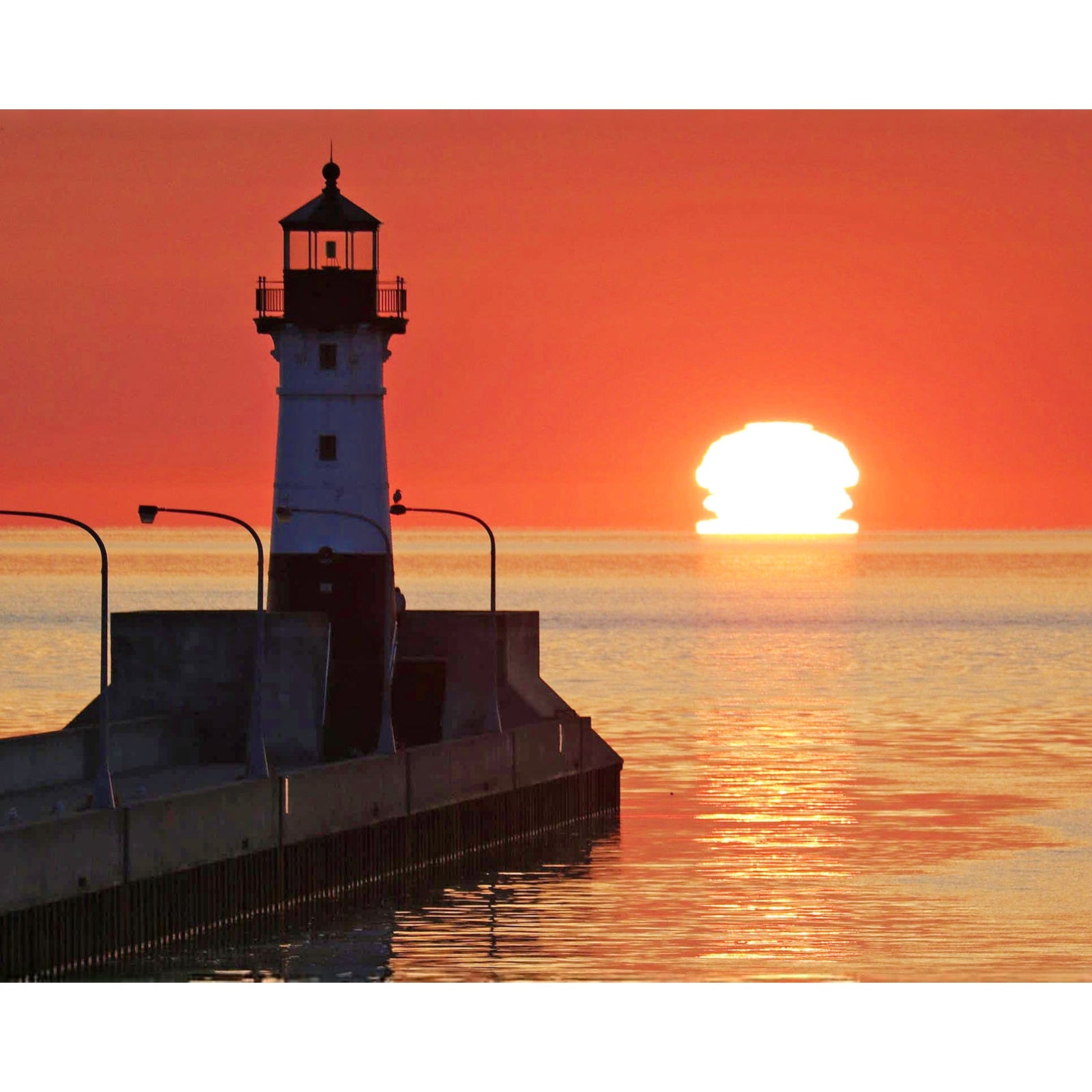 Sunrise Lake Superior Duluth | Diamond Painting Design - Full Drill Diamond Art with 5d Square or Round Diamonds - AB Drills Available